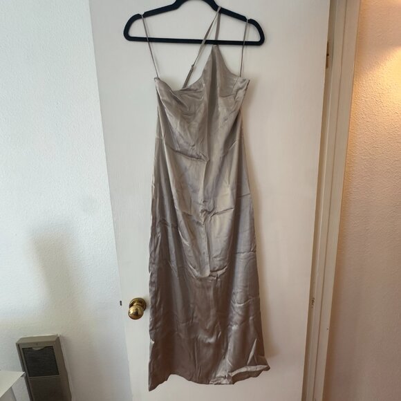 NWT DISSH Rio Pewter Silver Satin One Shoulder Midi Dress Cocktai - Picture 6 of 6